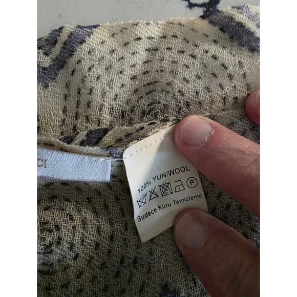 Women's YARGICI Beige & Blue Patterned Wool Scarf One Size - Picture 5 of 7